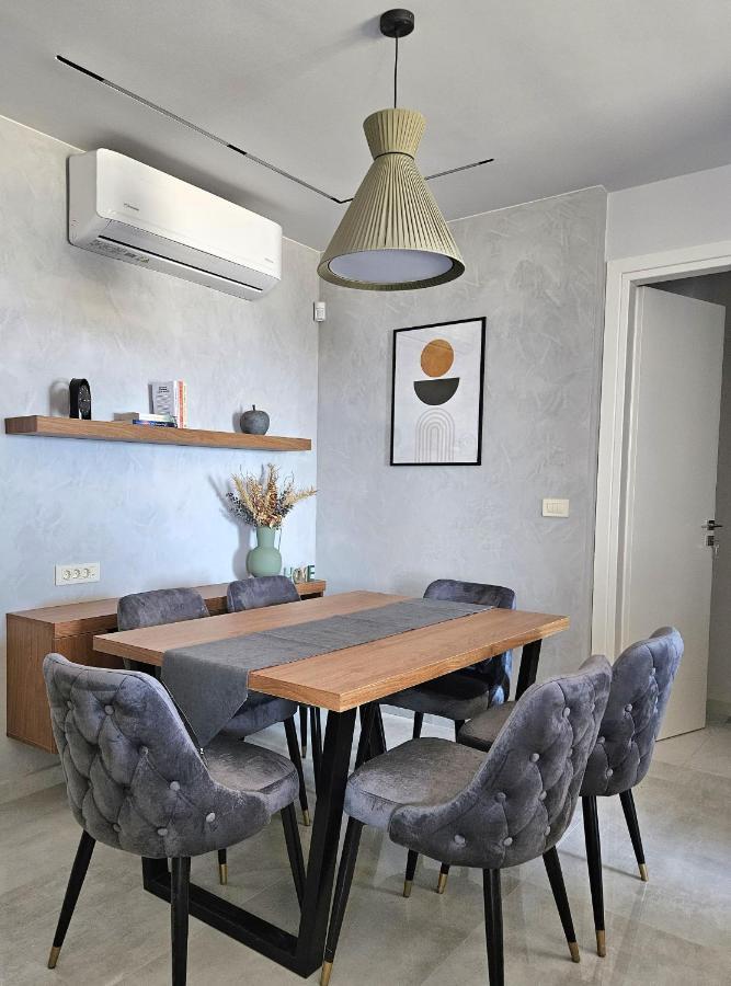 Calm & Dreamy Luxury Apts Pirgos  Екстер'єр фото