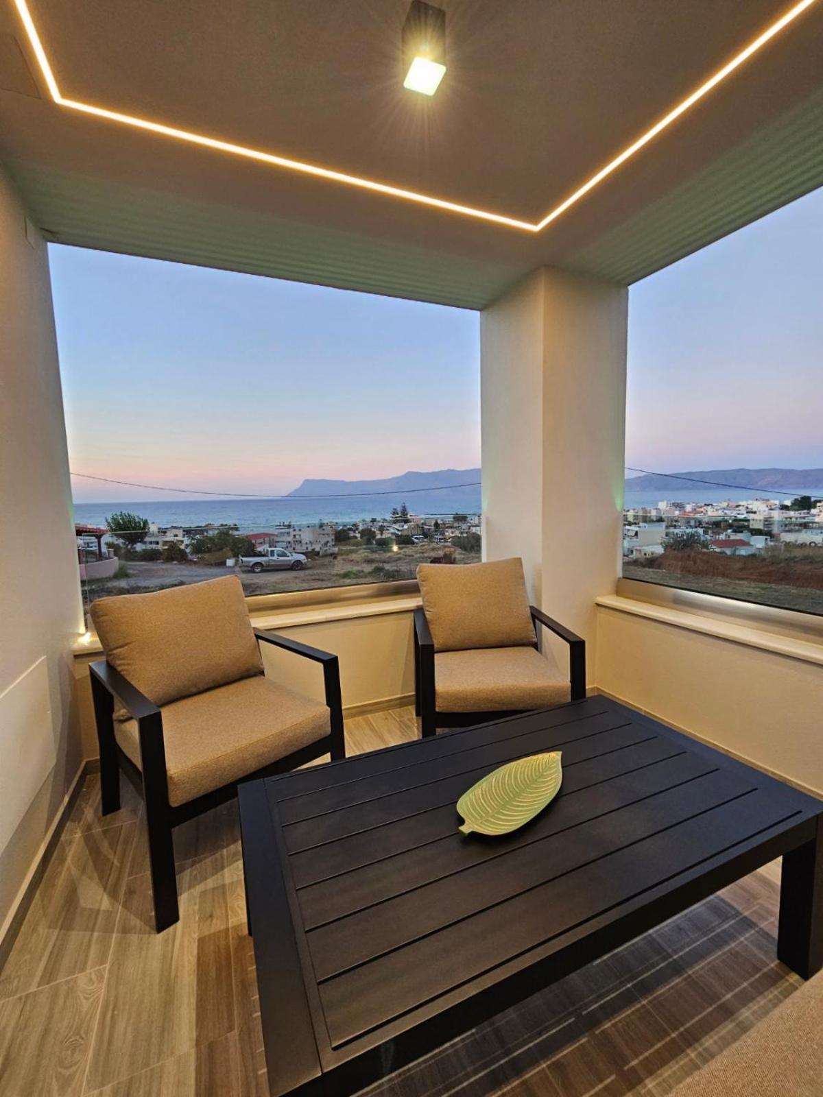 Calm & Dreamy Luxury Apts Pirgos  Екстер'єр фото
